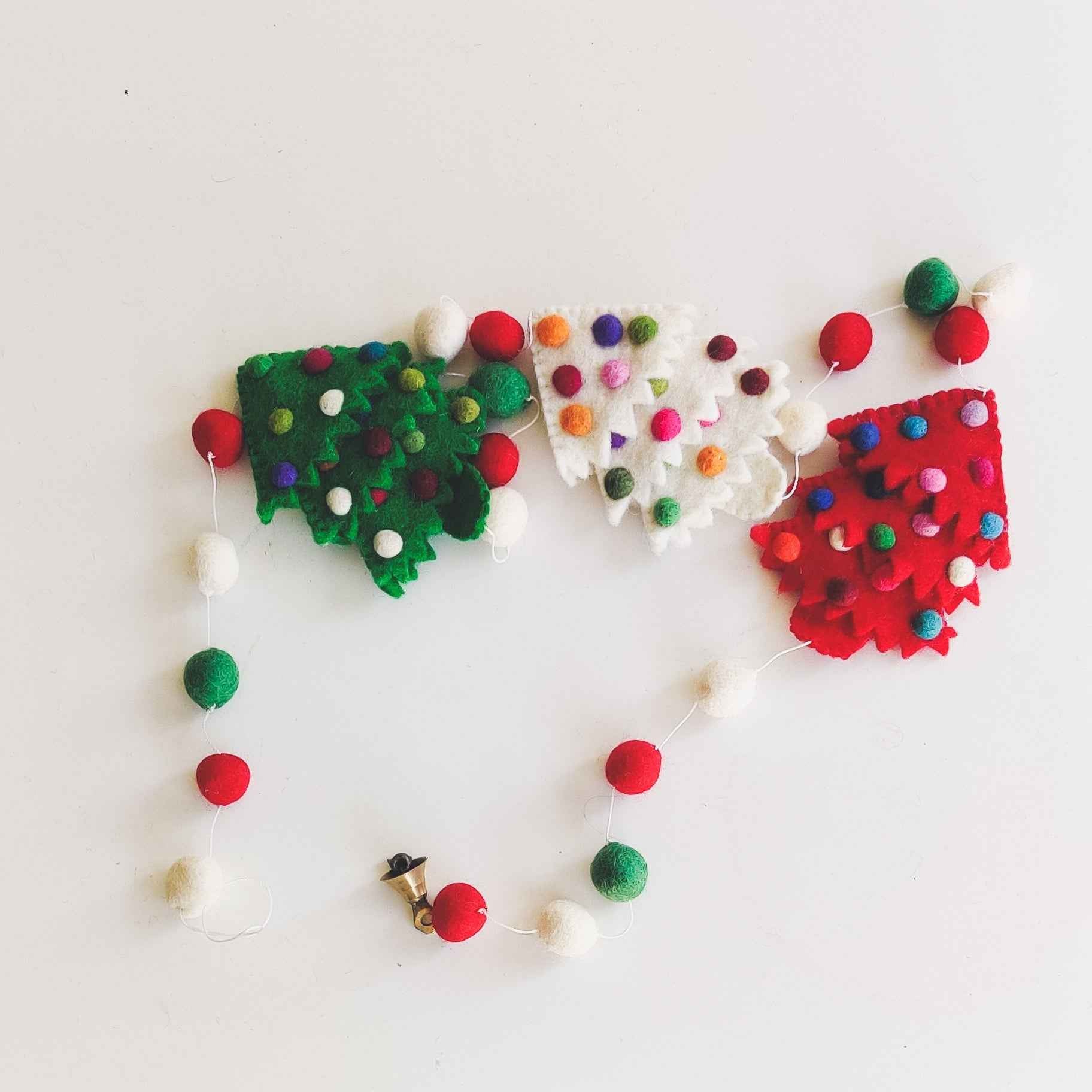 Felt Christmas Tree Hanging Decoration – Vertical Garland