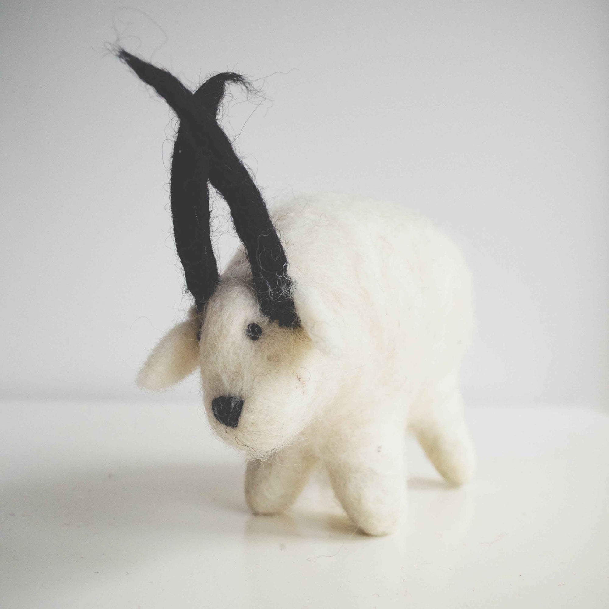 Handmade Felt Goat Duo – Creamy Wool Decor with Character
