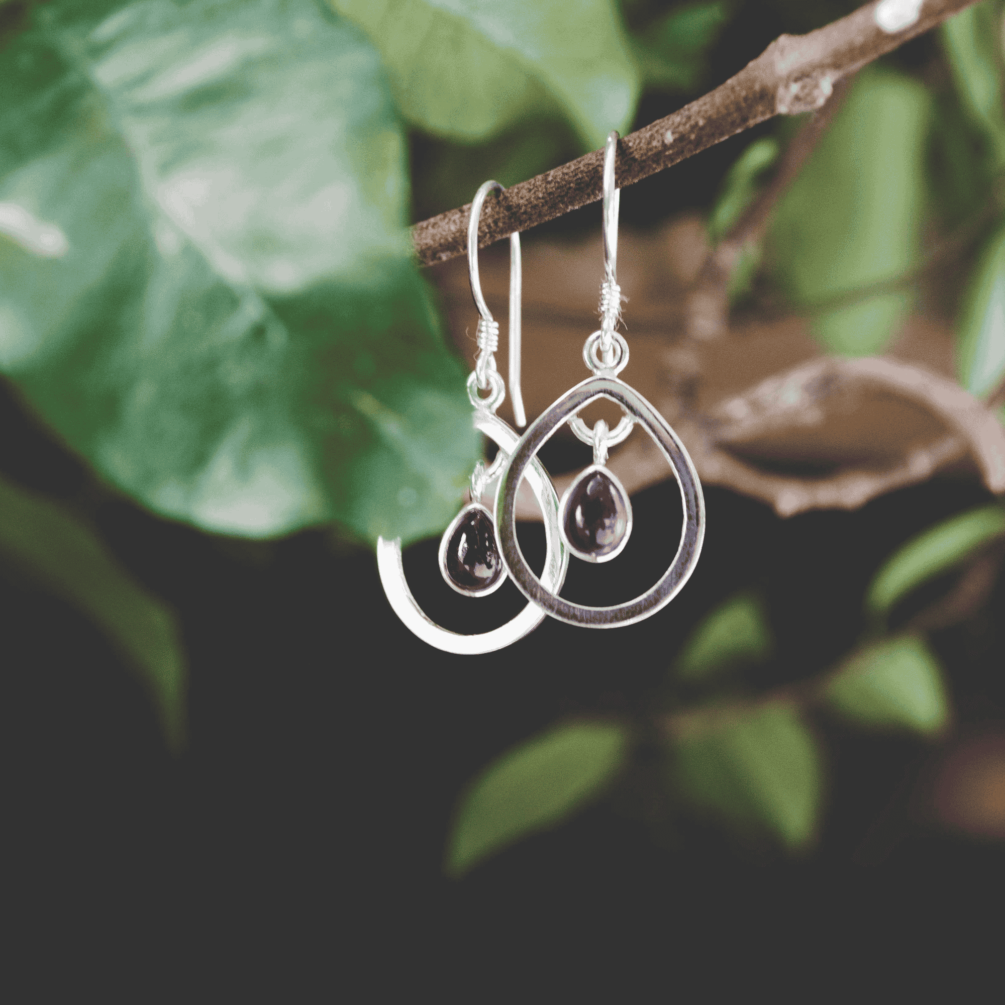 Sarara - Raindrop Earrings with Amethyst Stone