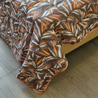 KAAPA_HOUSE_OF_HIMALAYAS_100_COTTON_BROWN_ORANGE_LEAVES_PATTERN_QUILTED_SET_Quilt_bed_set_03
