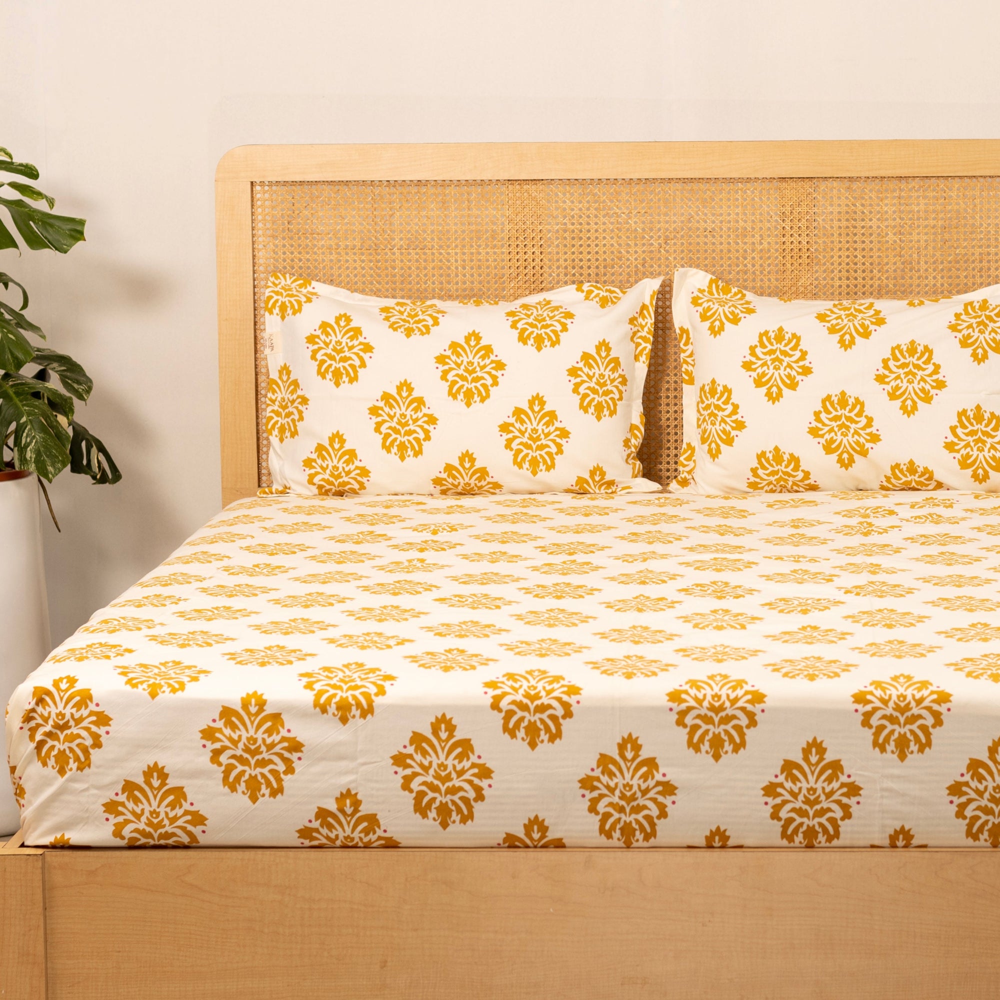 Saanjh – Heritage Yellow Cotton Bedding Set