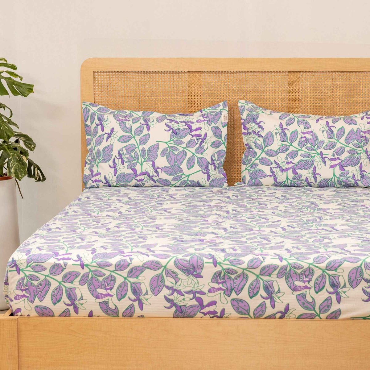 Nirali – Purple Vine Cotton Bedding Set