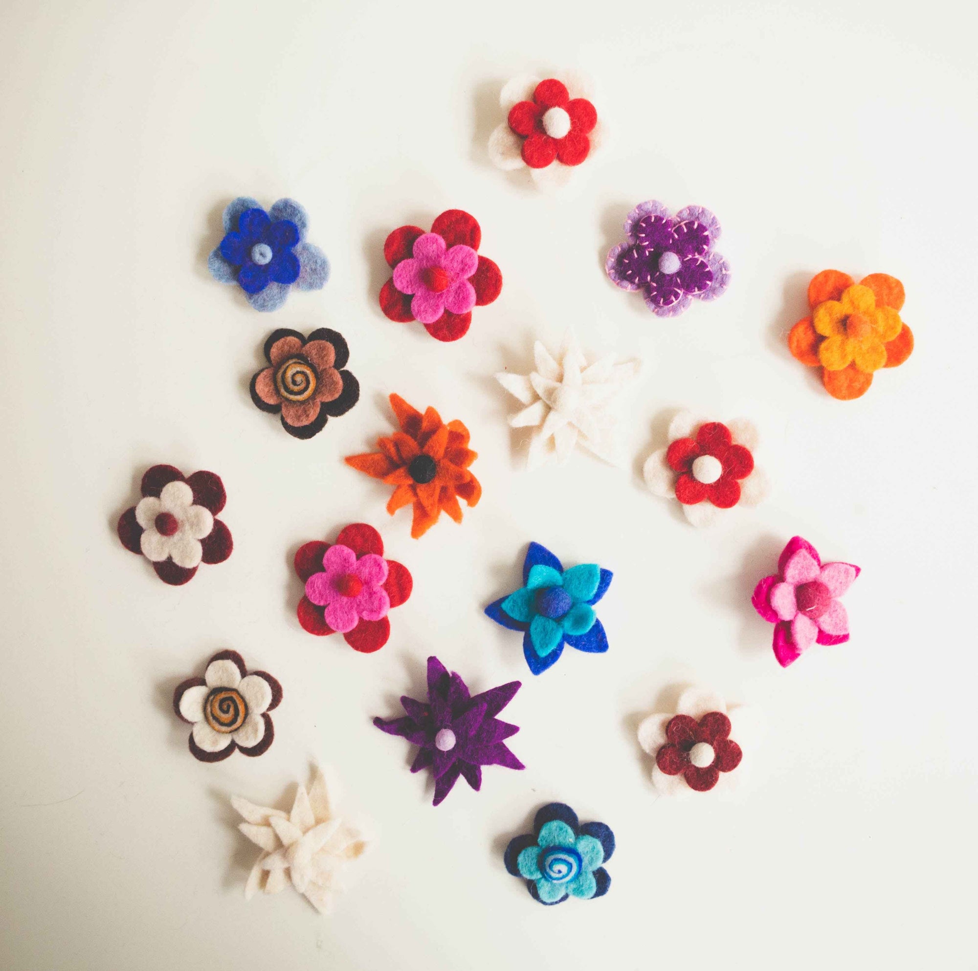 Felt Flower Pins - Assorted colours x 2