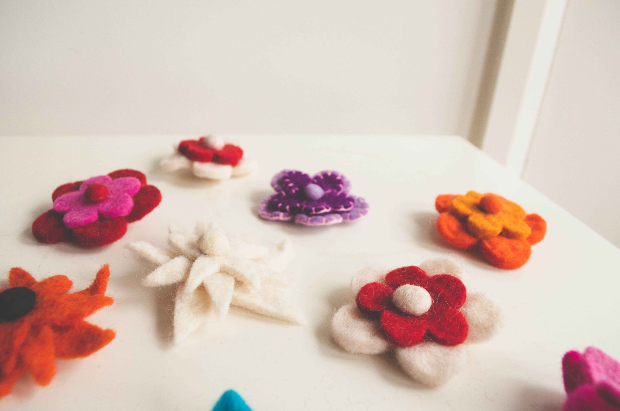 Felt Flower Pins - Assorted colours x 2