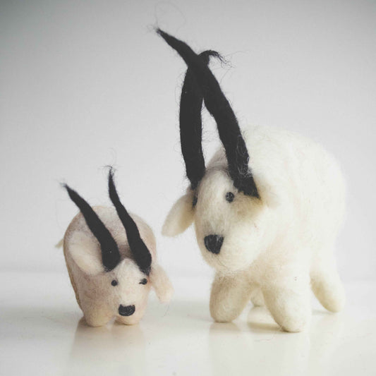 Handmade Felt Goat Duo – Creamy Wool Decor with Character